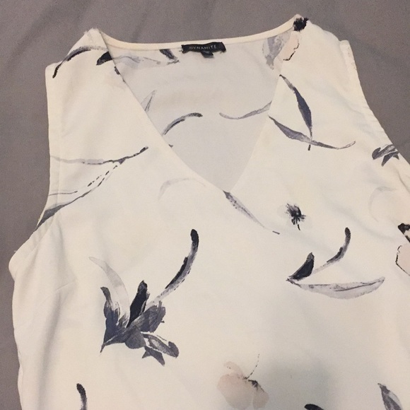 White floral tank top blouse - Picture 1 of 2